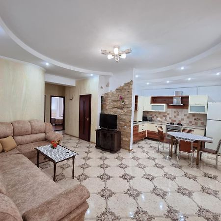 Extra Grand Apartments Two Bedrooms Ultracentral Kişinev Dış mekan fotoğraf