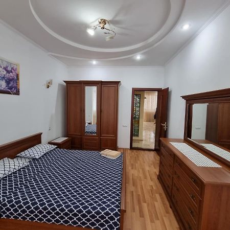 Extra Grand Apartments Two Bedrooms Ultracentral Kişinev Dış mekan fotoğraf