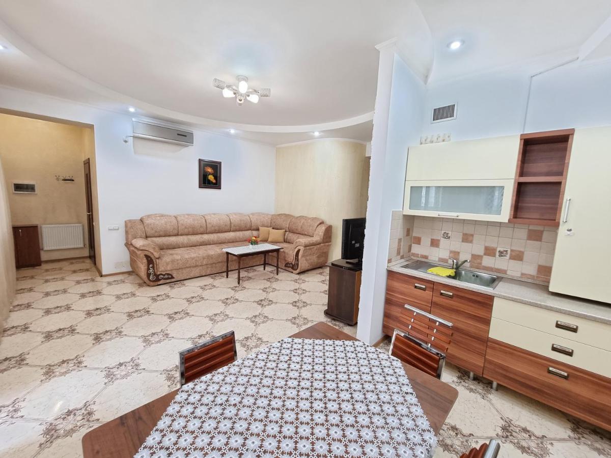 Extra Grand Apartments Two Bedrooms Ultracentral Kişinev Dış mekan fotoğraf